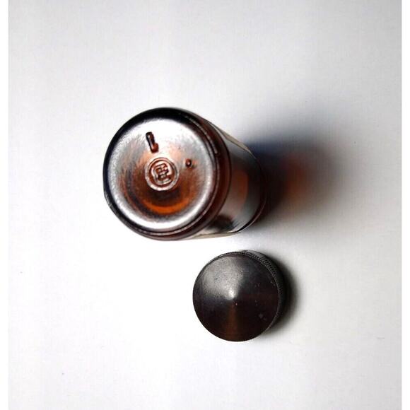 Amber Poison Medicine Bottle Aqua Ammonia Skull And Crossbones Pharmacists Label - Picture 6 of 6